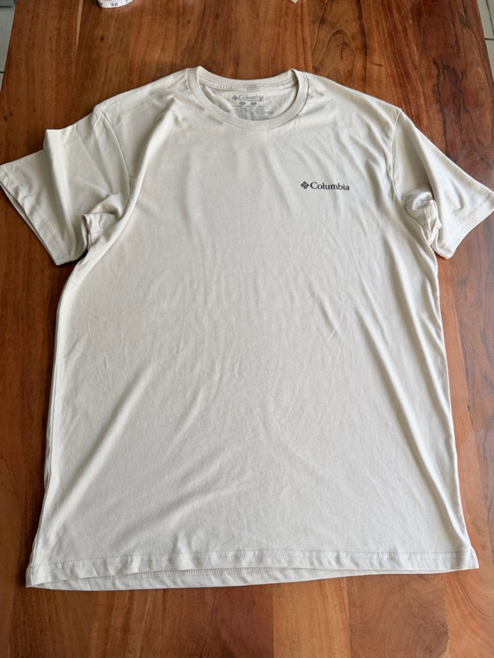 Y2K cotton  Columbia Men's ShortSleeve Tee Light Beige Small Logo size L